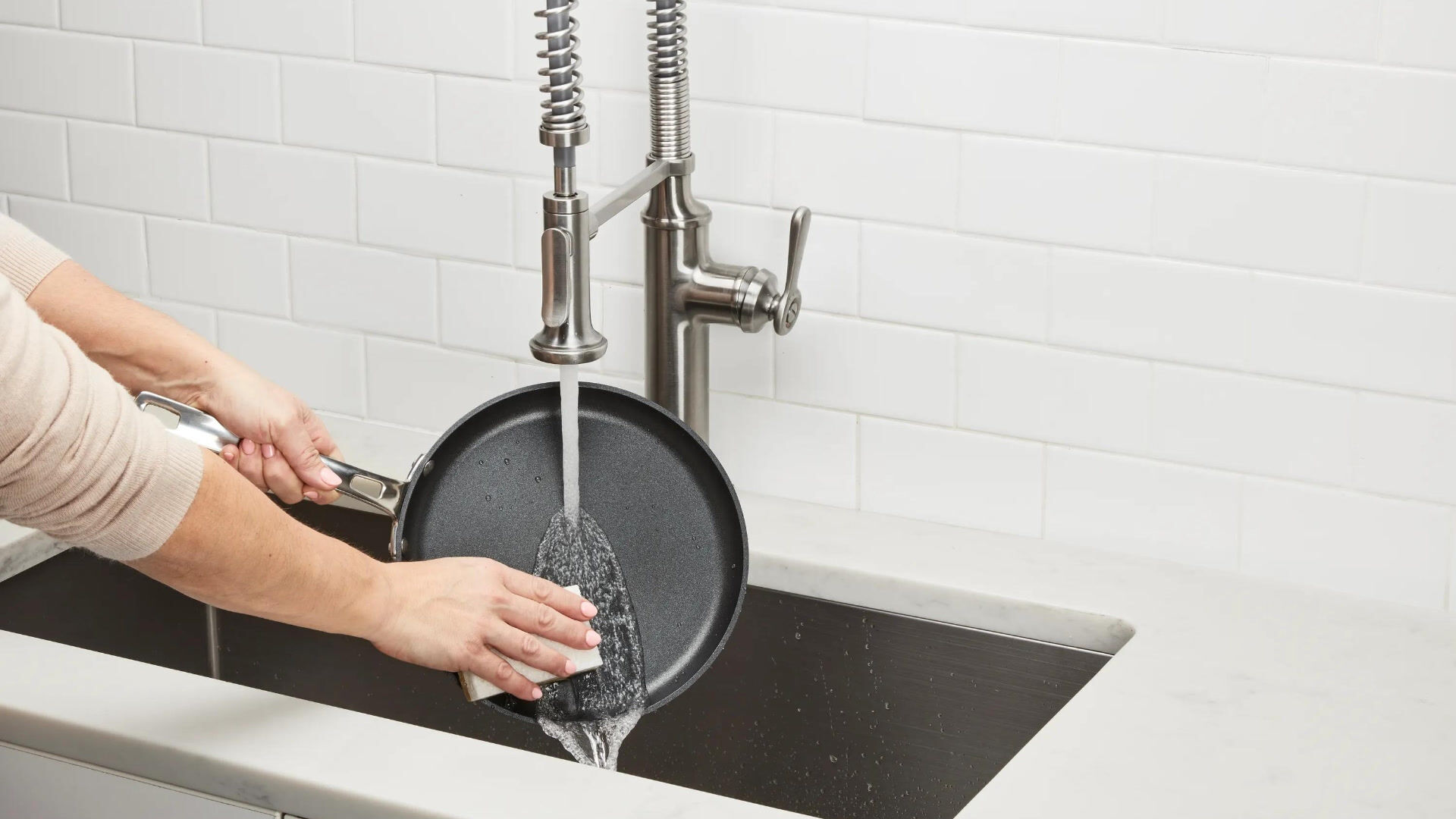 Washing Cuisinart Cookware Pan
